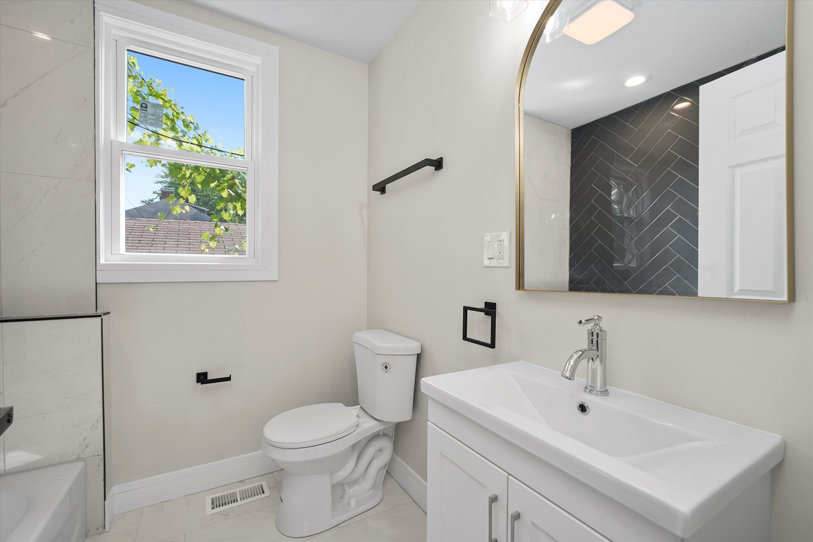 1971 W 97th Street, Chicago, IL 60643