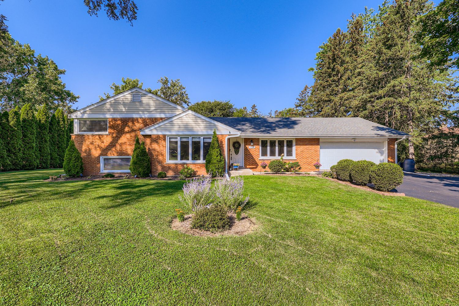 1008 W WILDWOOD Drive, Prospect Heights, IL 60070