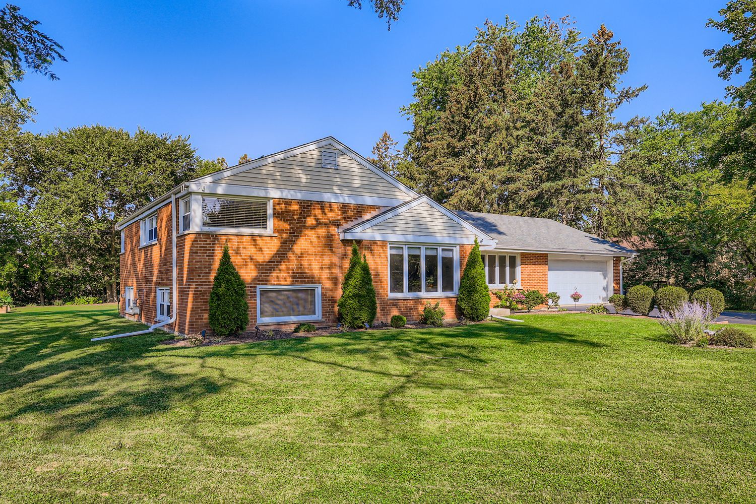 1008 W WILDWOOD Drive, Prospect Heights, IL 60070
