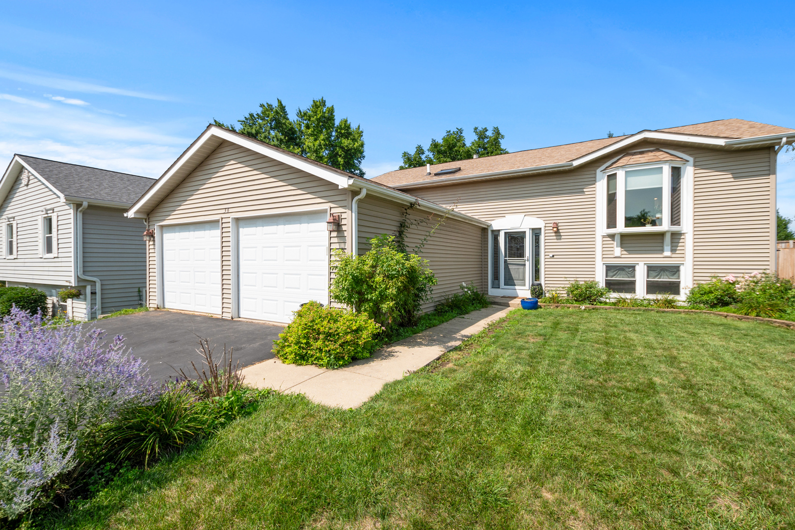 36 Evergreen Drive, Streamwood, IL 60107