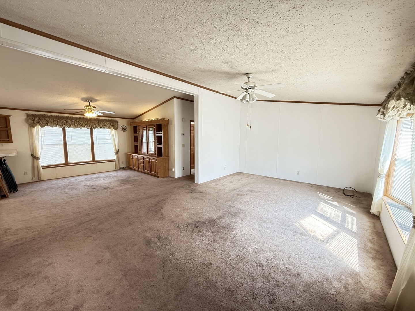 372 tulip Circle, Matteson, IL 60443