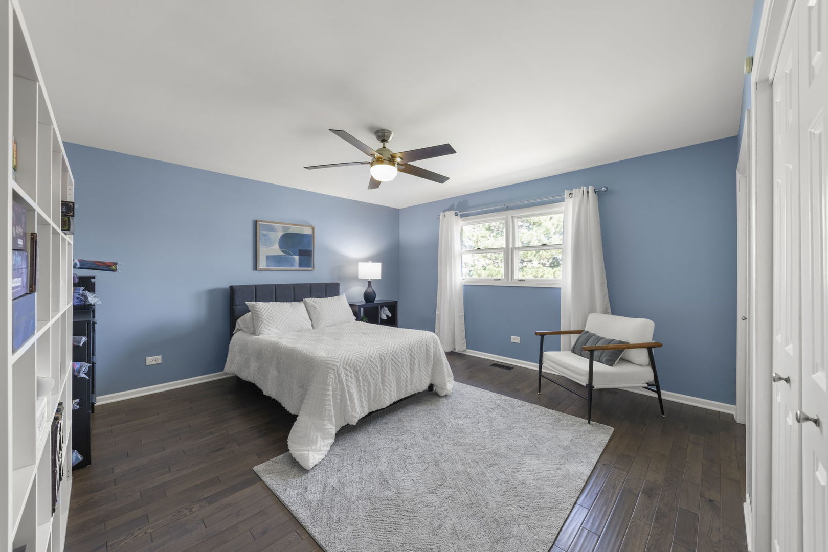 8937 Tara Hill Road, Darien, IL 60561
