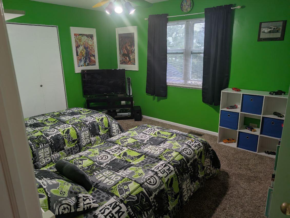 1806 Midday Drive, Zion, IL 60099