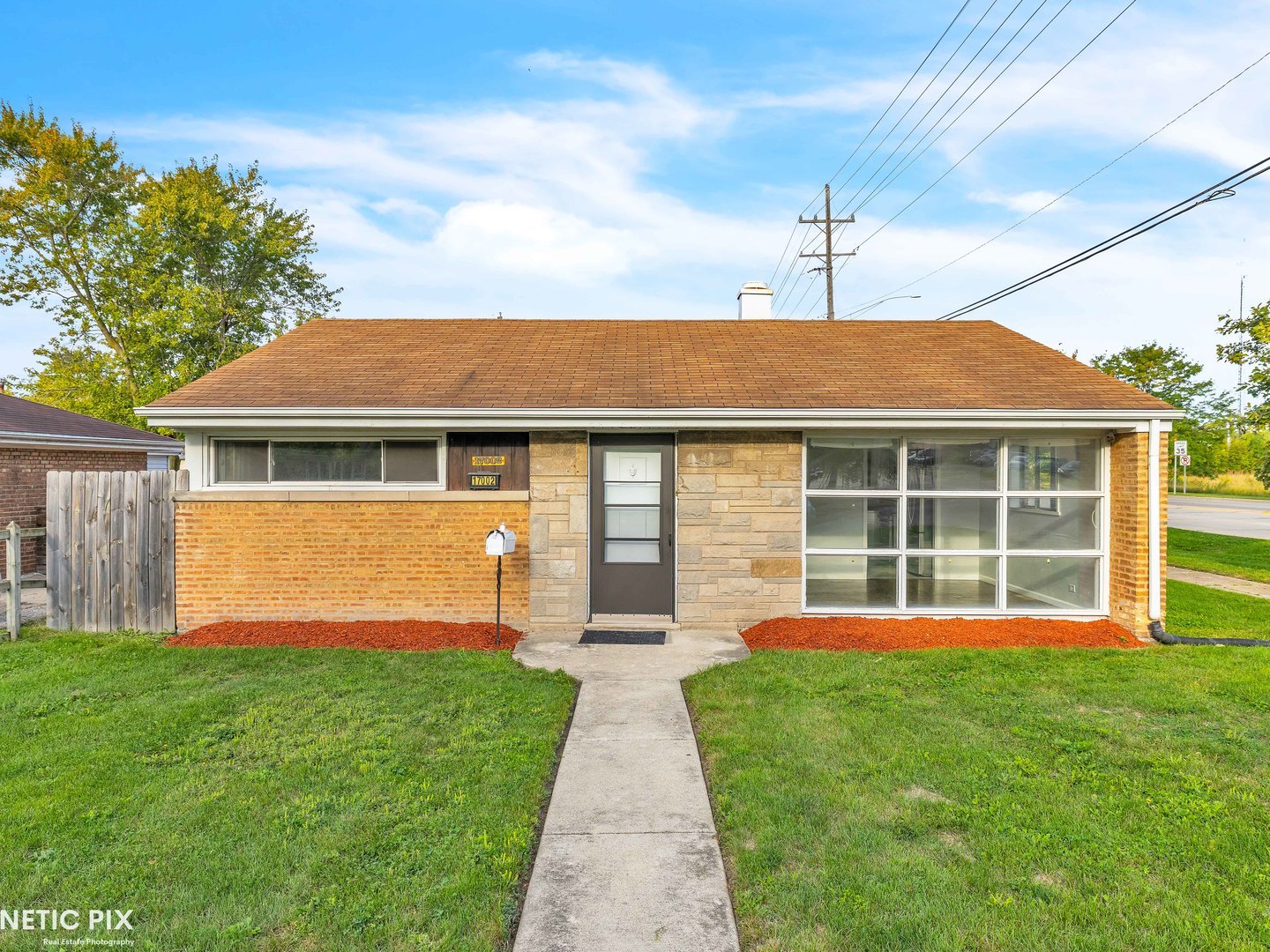 17002 Chicago Avenue, Lansing, IL 60438