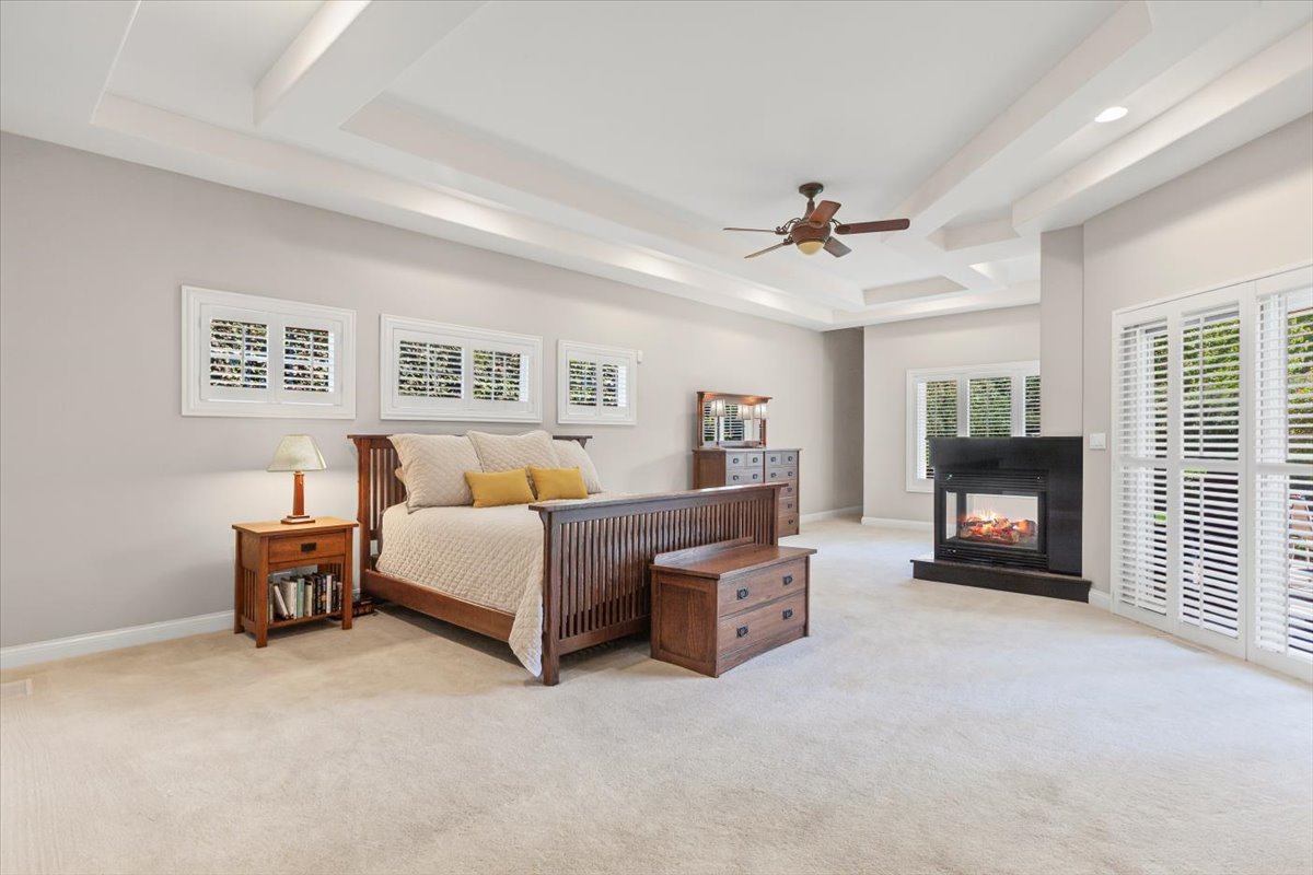 4111 DOUGLAS Road, Downers Grove, IL 60515