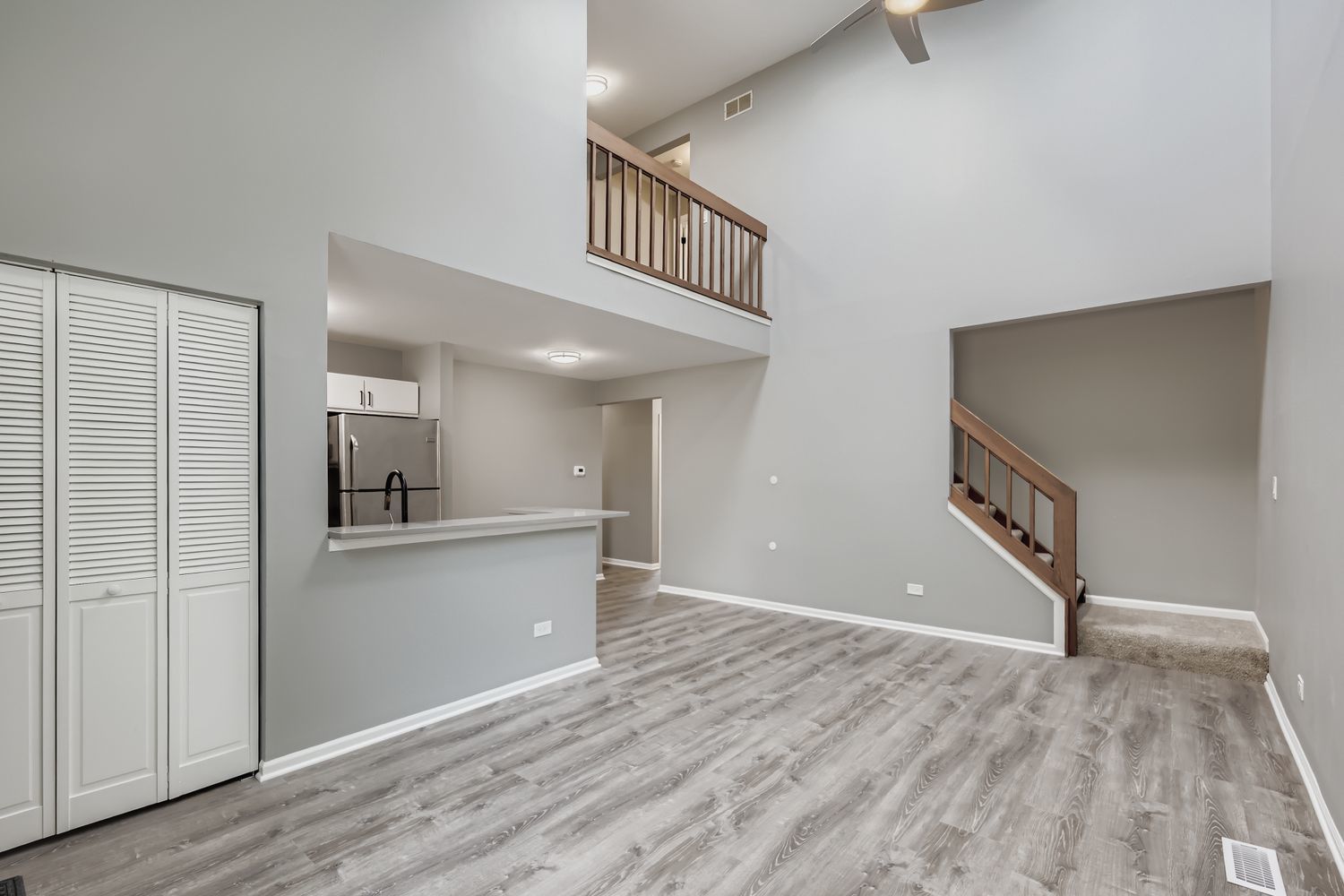 3525 Southport Drive, Island Lake, IL 60042