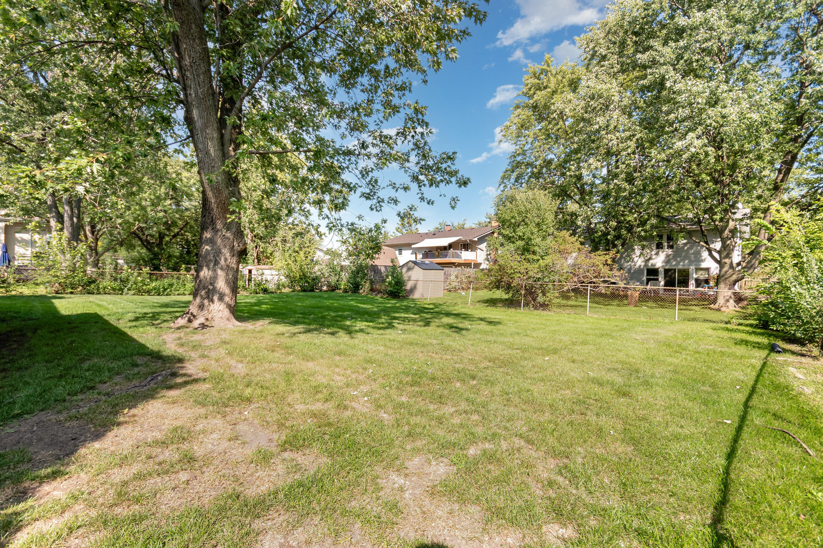 1415 N Oakmont Road, Hoffman Estates, IL 60169