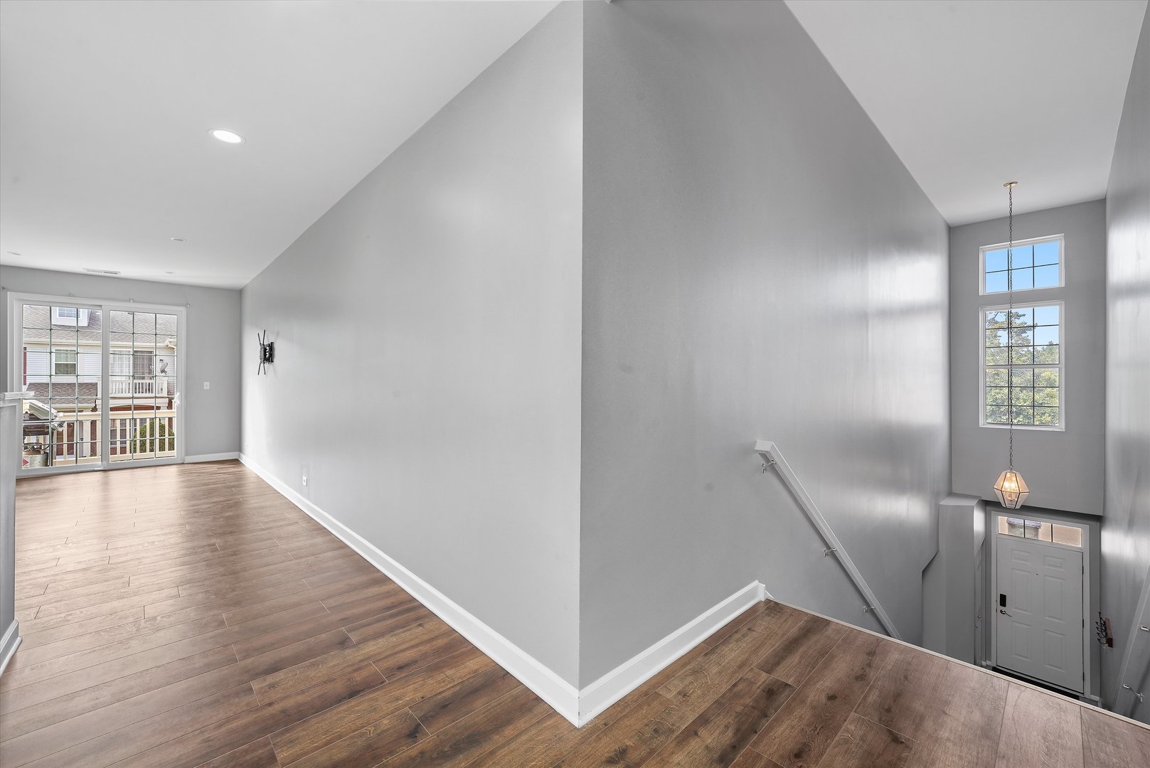 8121 Concord Lane #J, Justice, IL 60458