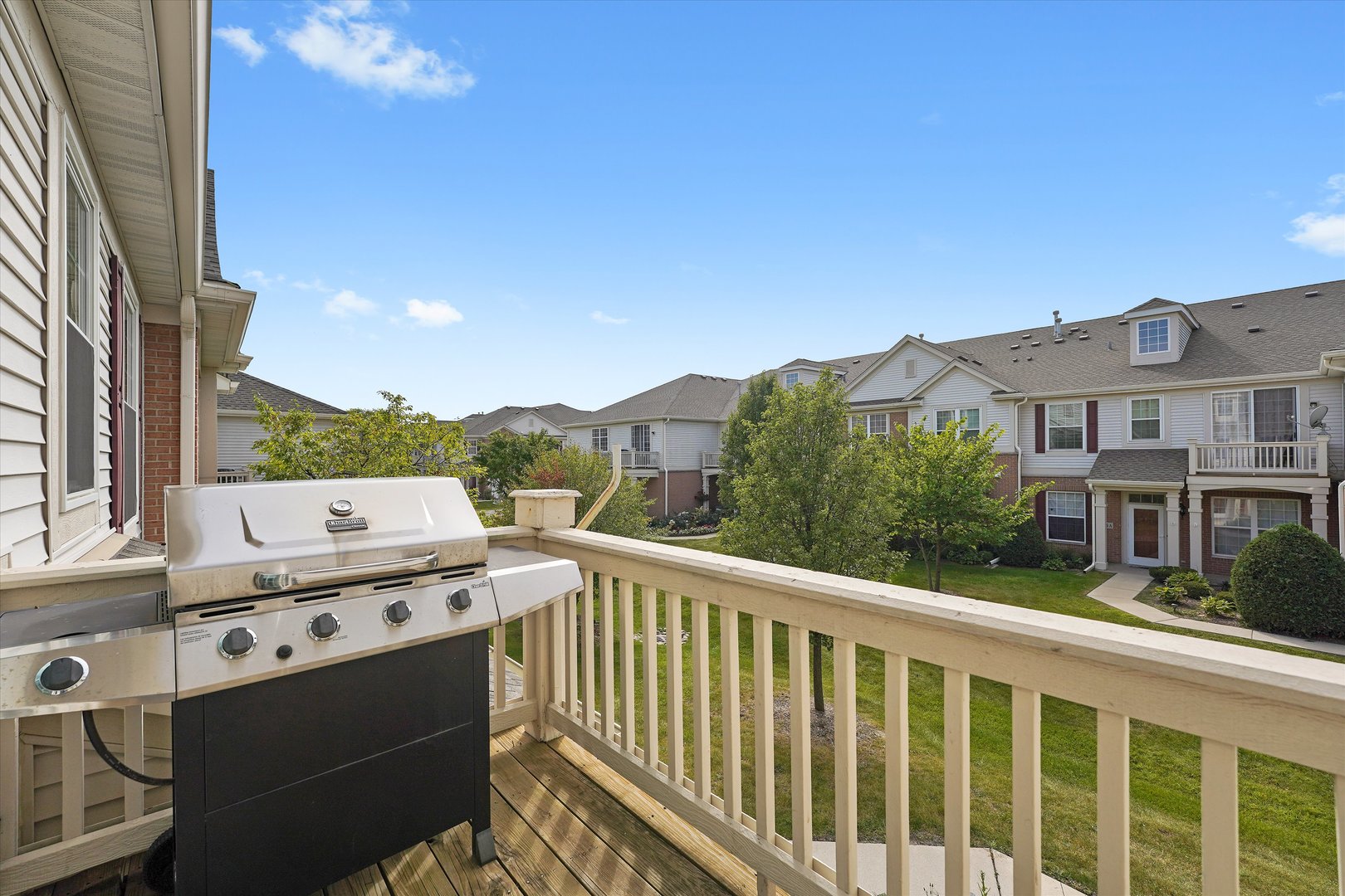 8121 Concord Lane #J, Justice, IL 60458