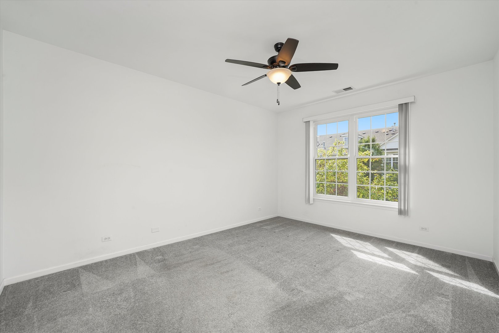 8121 Concord Lane #J, Justice, IL 60458