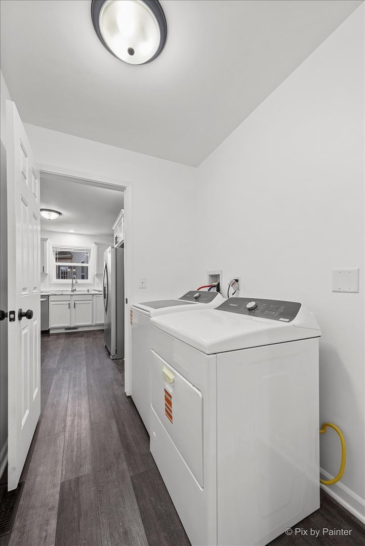 583 Bayfield Drive, DeKalb, IL 60115