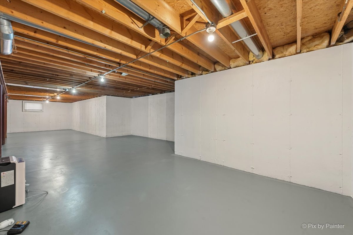 583 Bayfield Drive, DeKalb, IL 60115