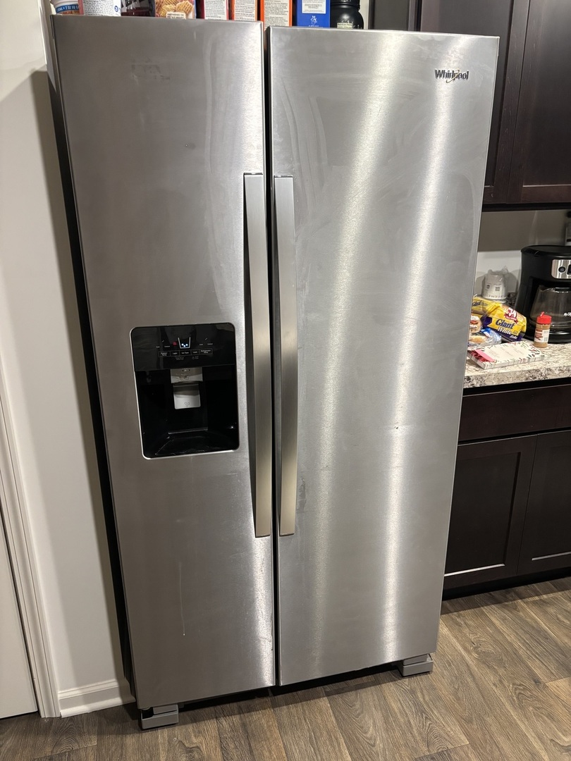 1500 Yosemite Way, Pingree Grove, IL 60140