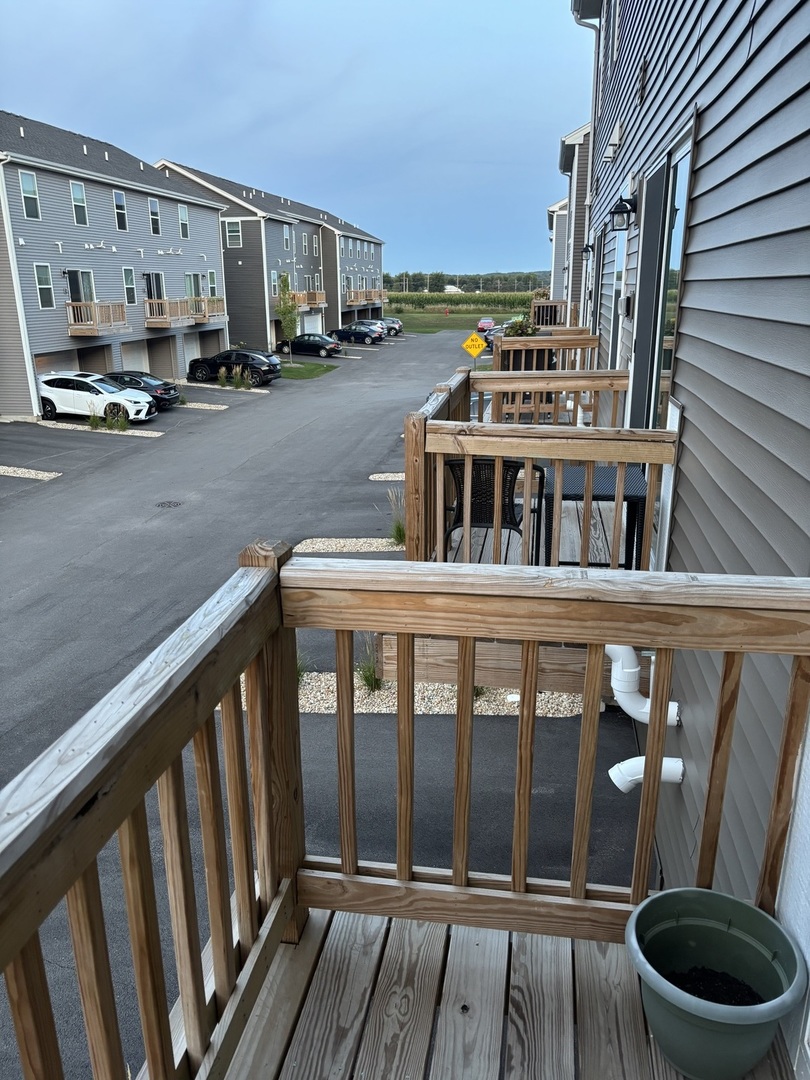 1500 Yosemite Way, Pingree Grove, IL 60140