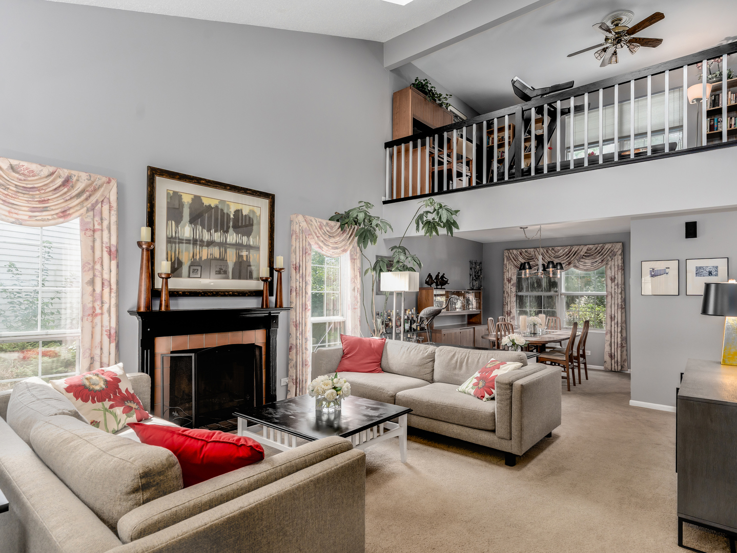 1437 Pinetree Drive, Naperville, IL 60565