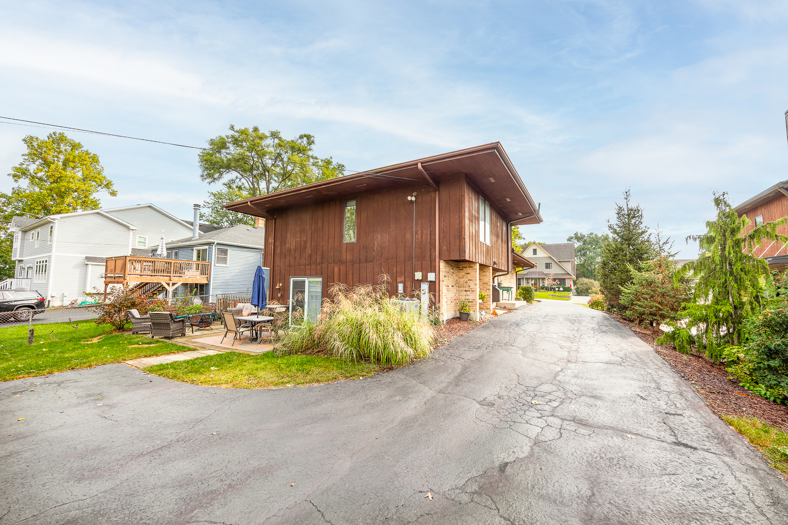 4940 Cornell Avenue, Downers Grove, IL 60515