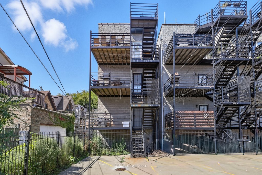 749 S CLAREMONT Avenue #1, Chicago, IL 60612