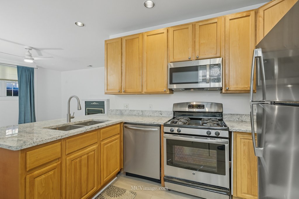 749 S CLAREMONT Avenue #1, Chicago, IL 60612