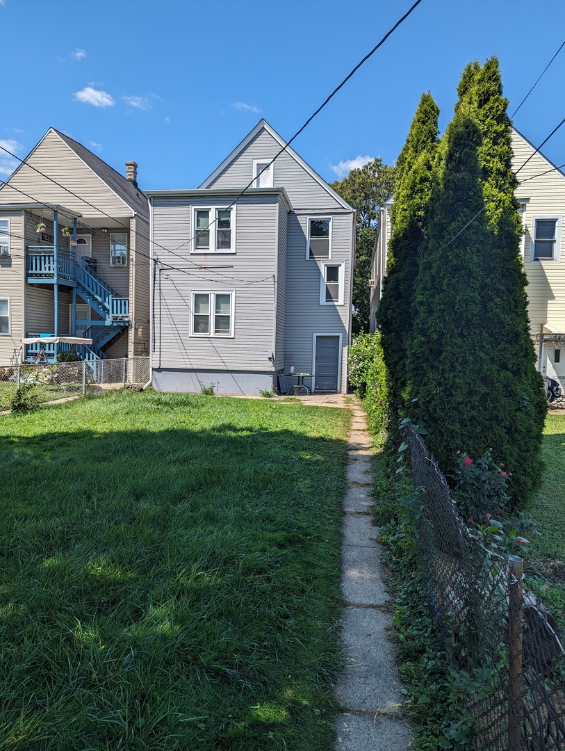 4863 N Kilpatrick Avenue, Chicago, IL 60630