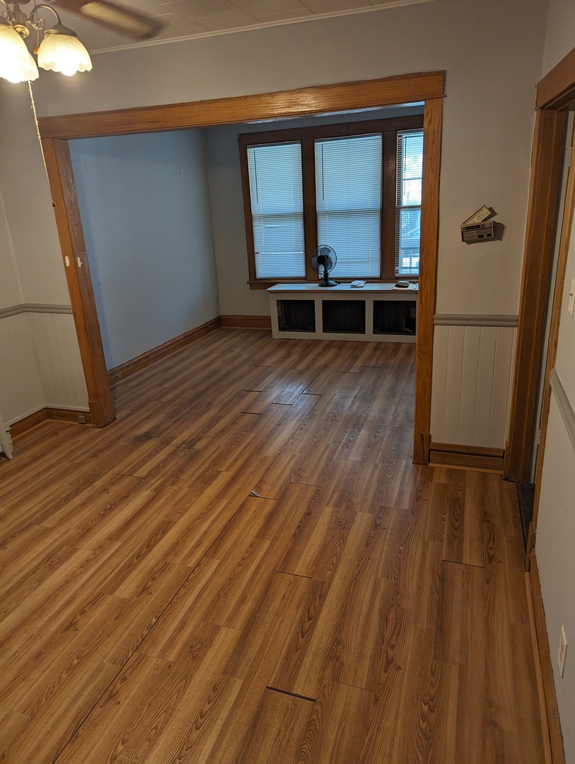 4863 N Kilpatrick Avenue, Chicago, IL 60630