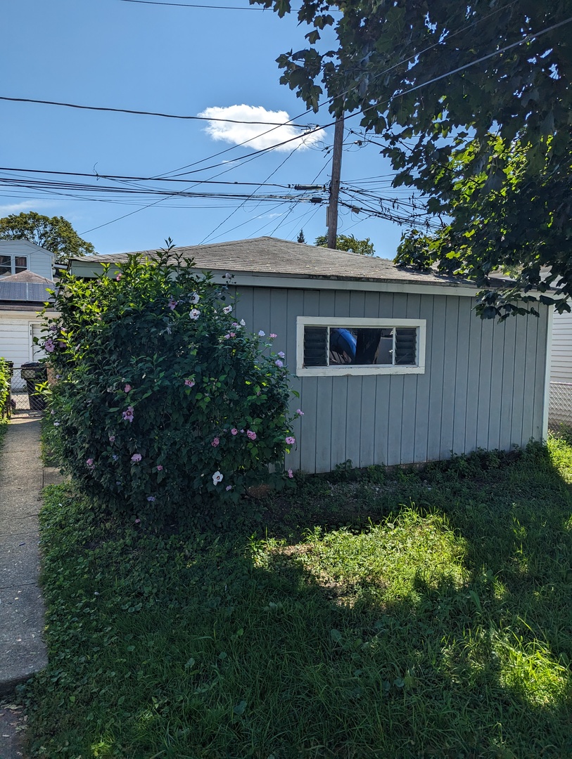4863 N Kilpatrick Avenue, Chicago, IL 60630
