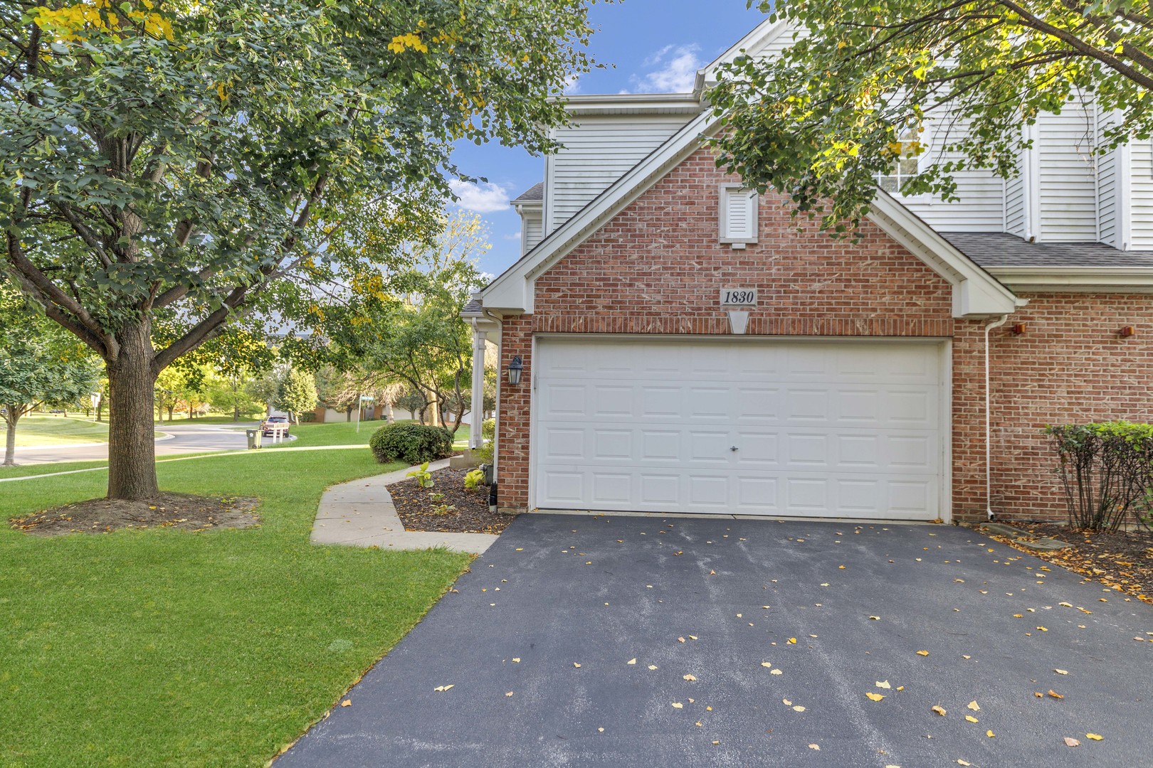 1830 MAUREEN Drive, Hoffman Estates, IL 60192