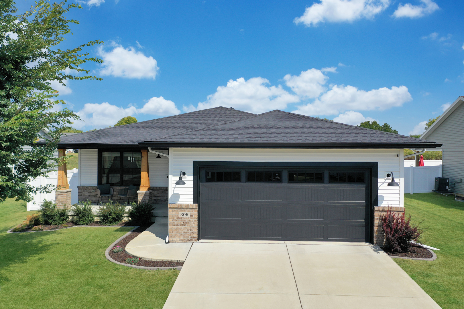 306 Wilkins Way, Bloomington, IL 61704