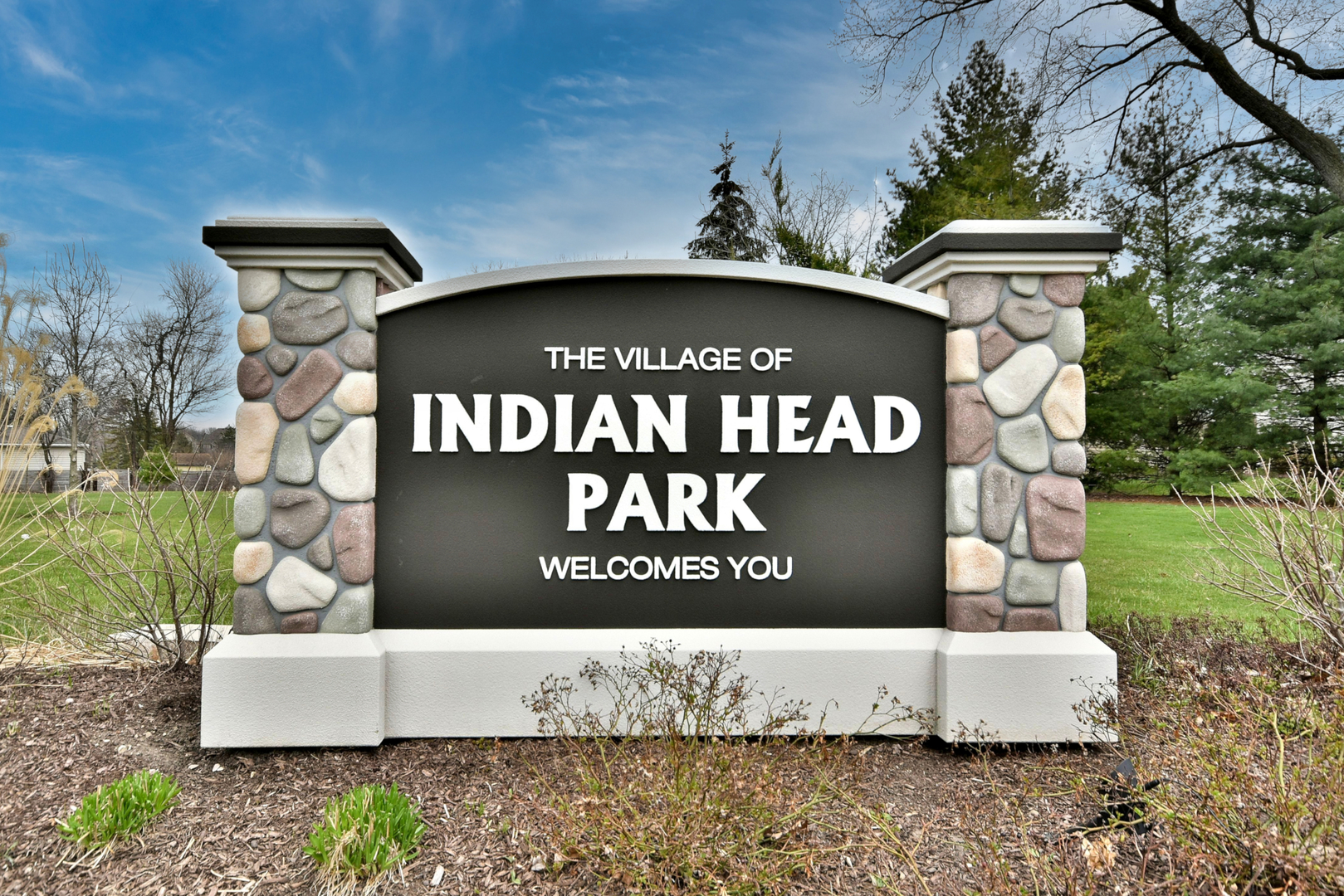 170 Cascade Drive, Indian Head Park, IL 60525