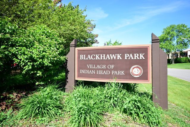 170 Cascade Drive, Indian Head Park, IL 60525