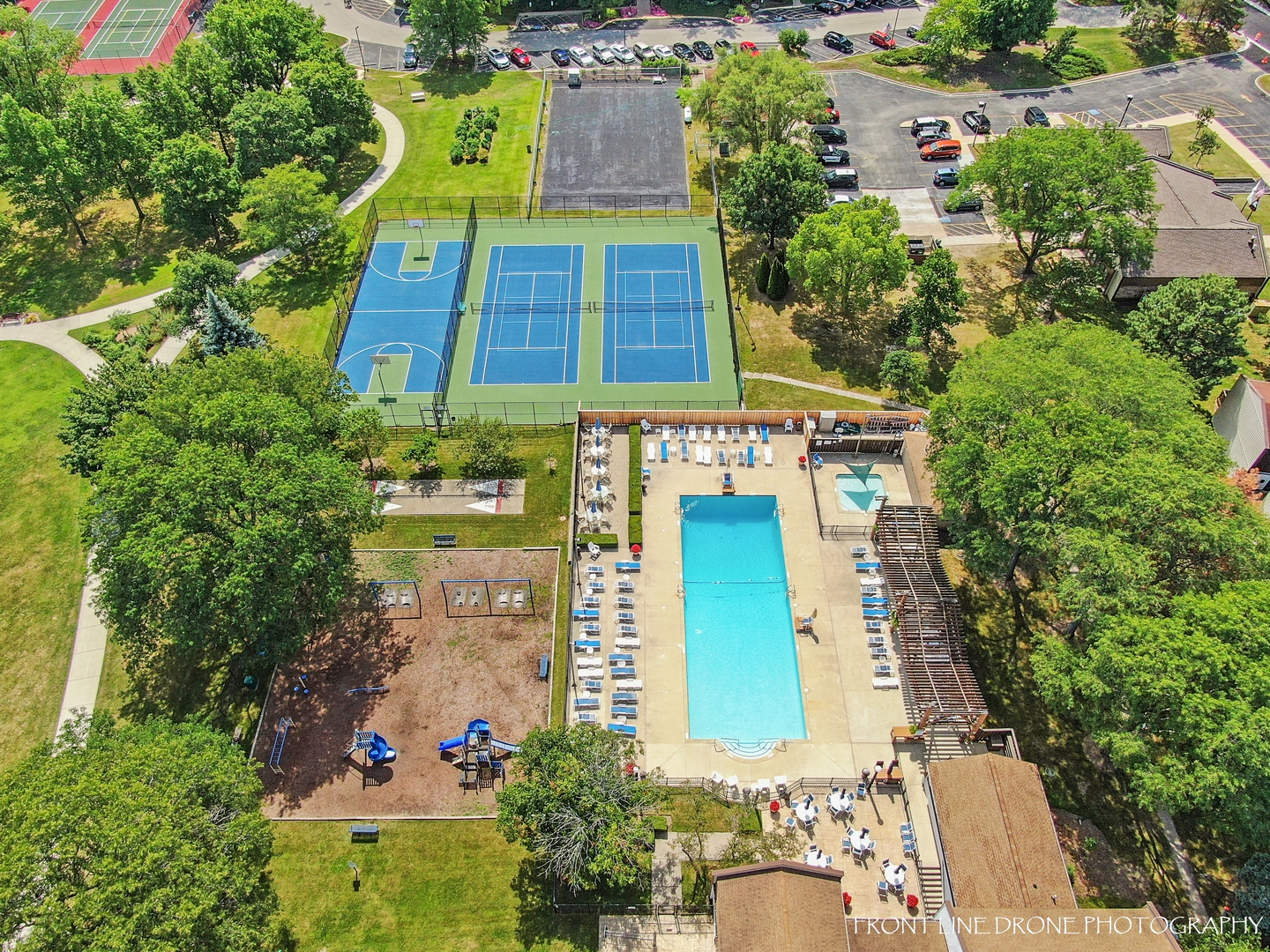 170 Cascade Drive, Indian Head Park, IL 60525