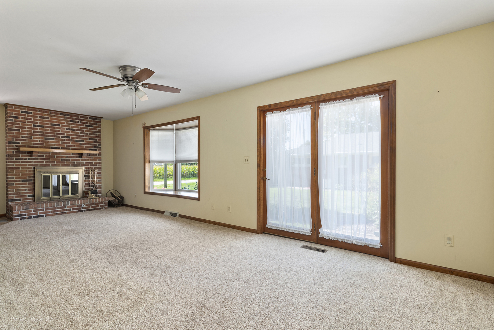 120 E Elm Street, Coal City, IL 60416