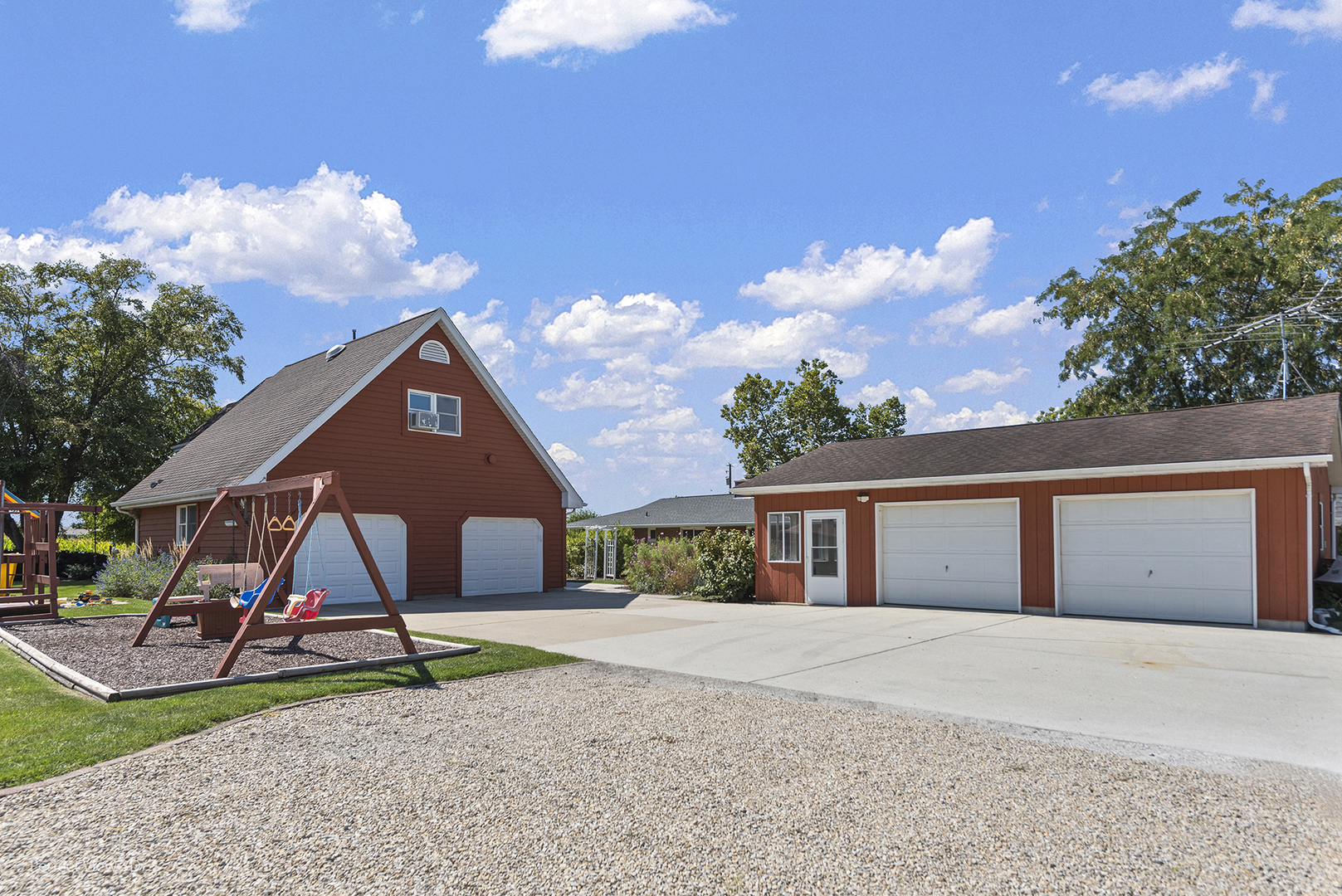 120 E Elm Street, Coal City, IL 60416
