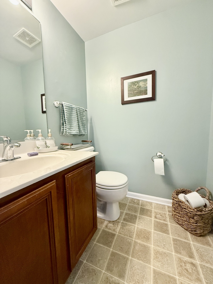 2538 Hatfield Court, Elgin, IL 60123