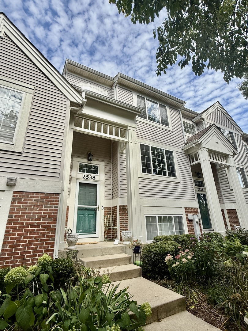 2538 Hatfield Court, Elgin, IL 60123