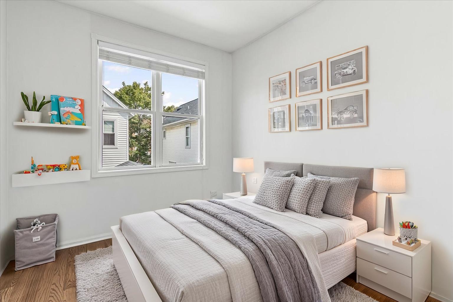 2903 N Wolcott Avenue, Chicago, IL 60657
