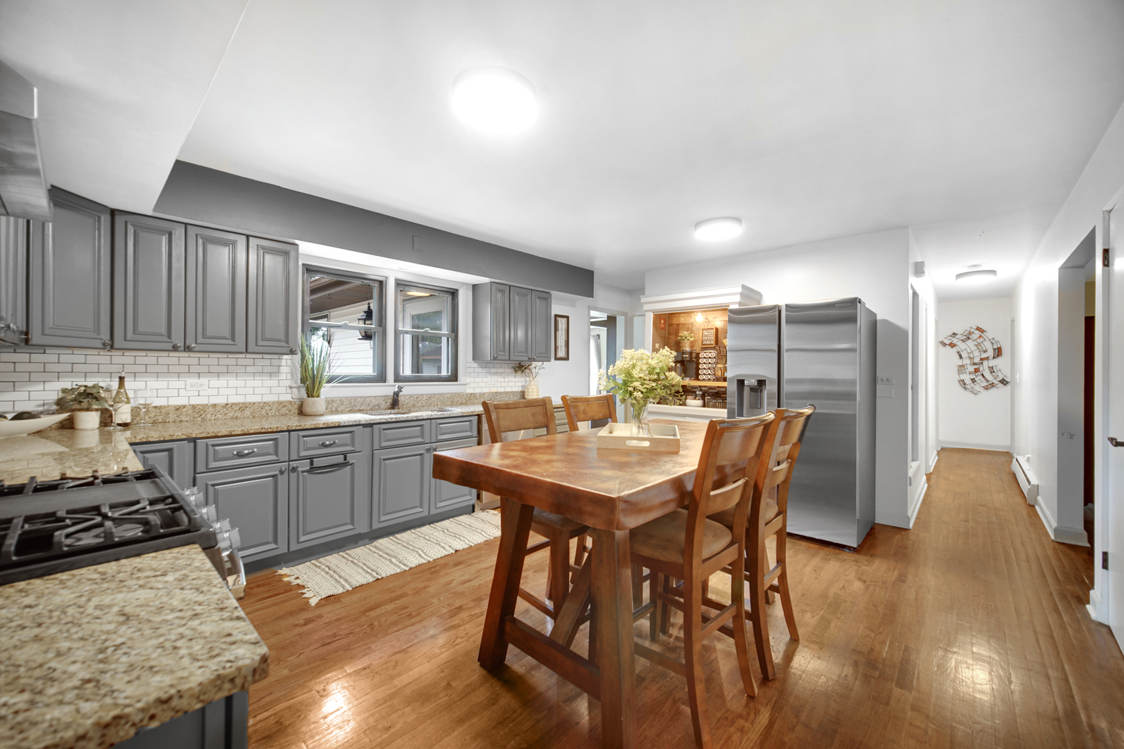 855 N Greenleaf Street, Gurnee, IL 60031