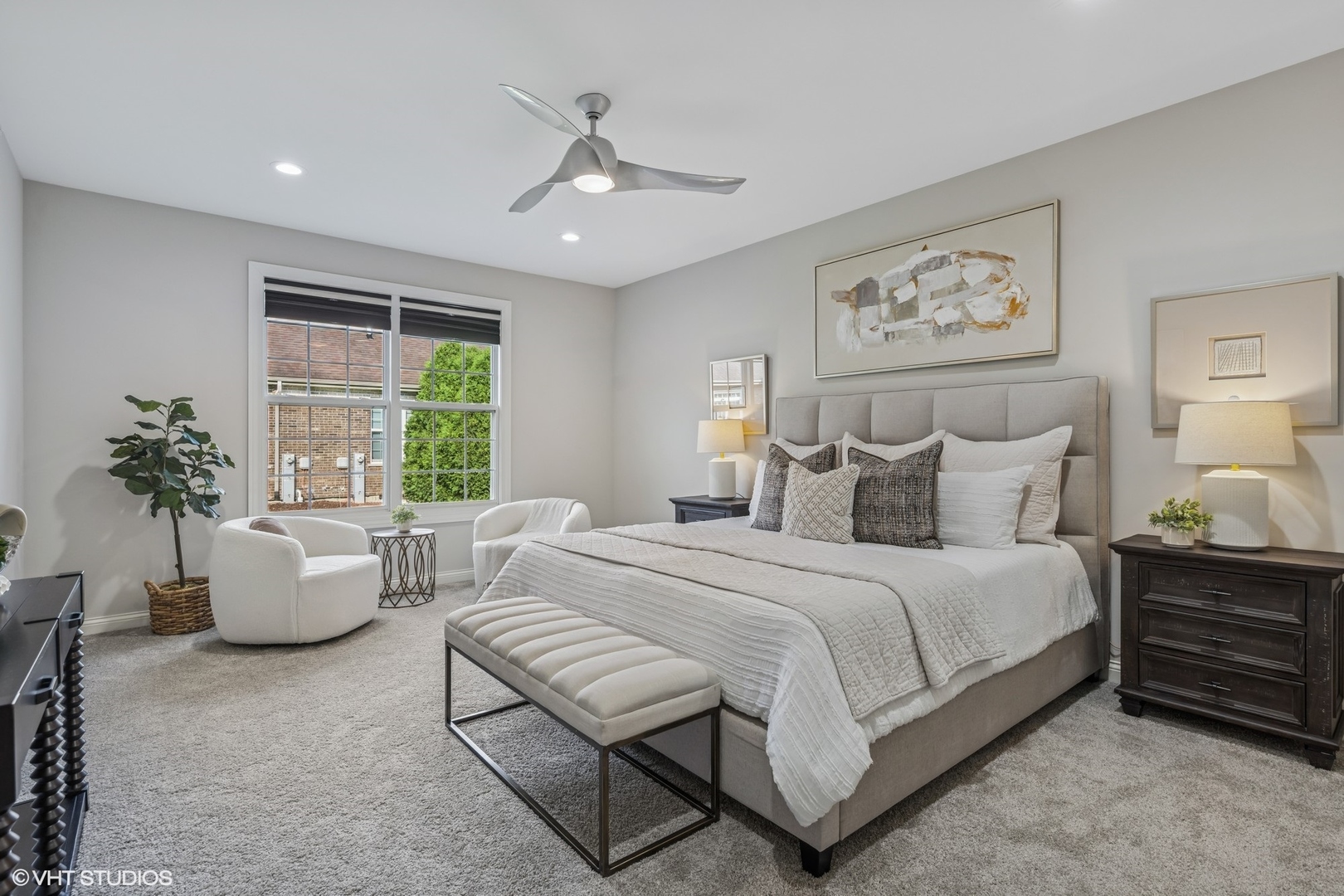732 E Oliviabrook Drive, Oakbrook Terrace, IL 60181