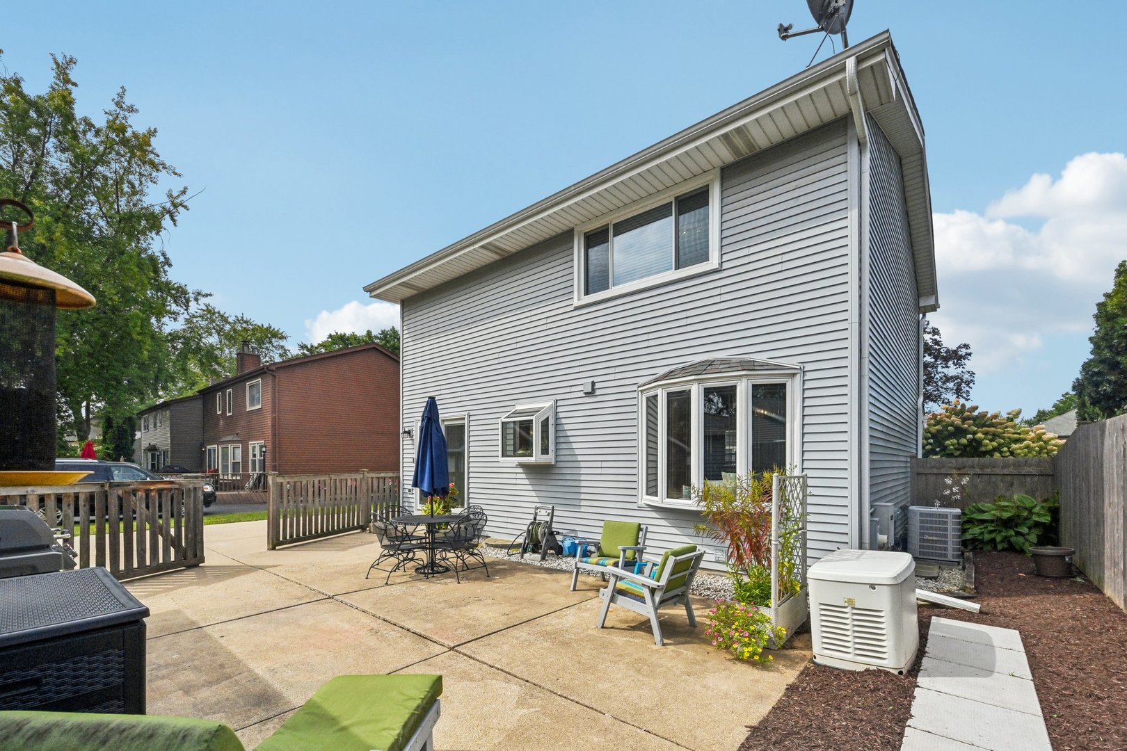 1143 S Edgewood Avenue, Lombard, IL 60148