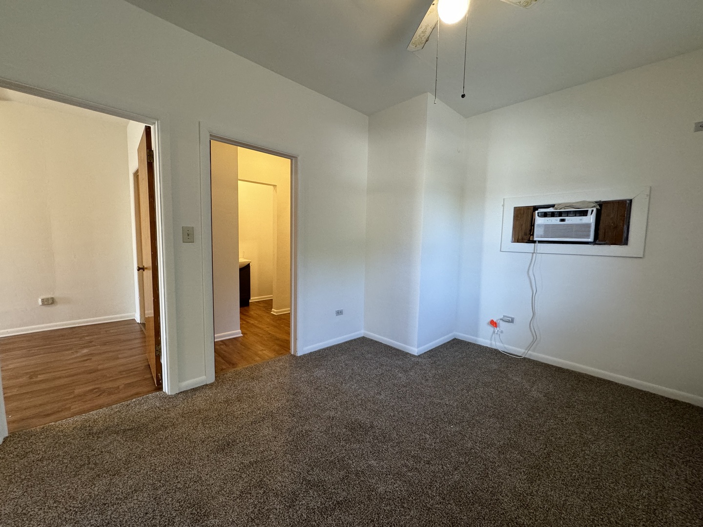 3S230 Warren Avenue #4, Warrenville, IL 60555