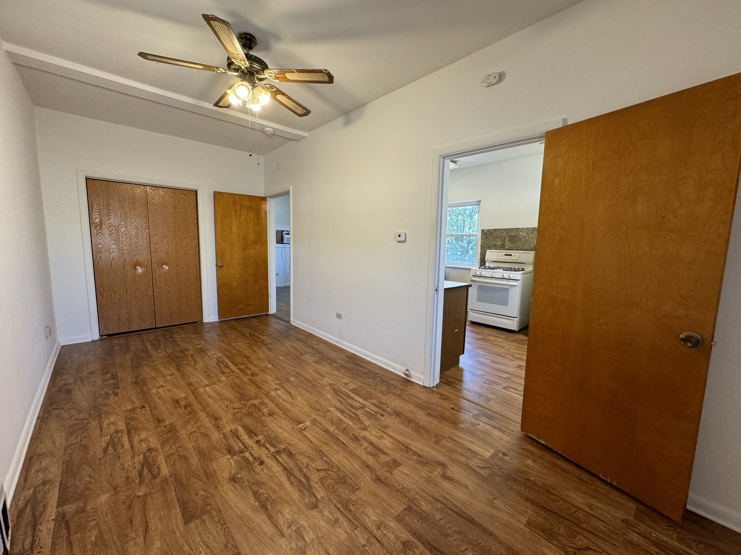 3S230 Warren Avenue #4, Warrenville, IL 60555