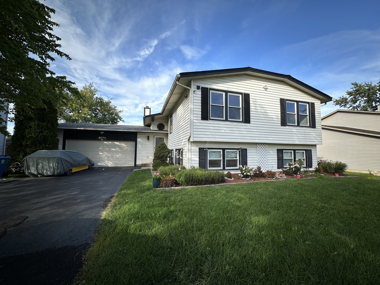 2504 Brook Lane, Aurora, IL 60504
