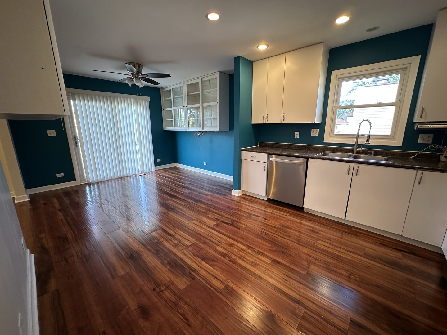 2504 Brook Lane, Aurora, IL 60504