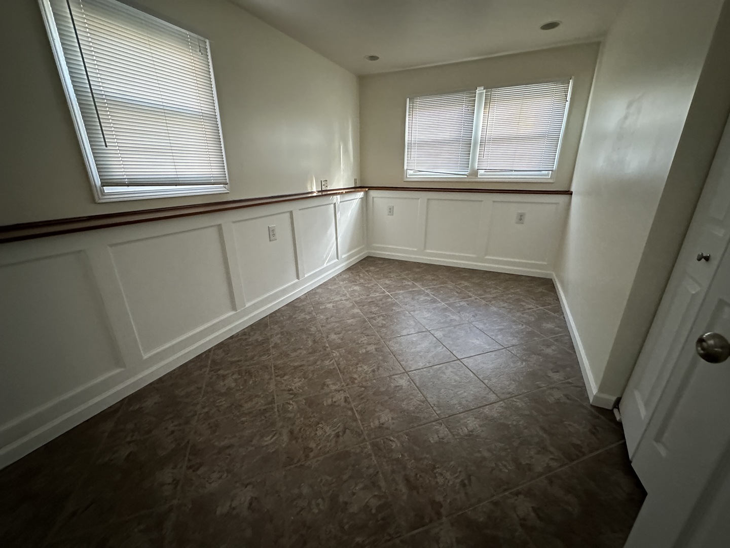 2504 Brook Lane, Aurora, IL 60504