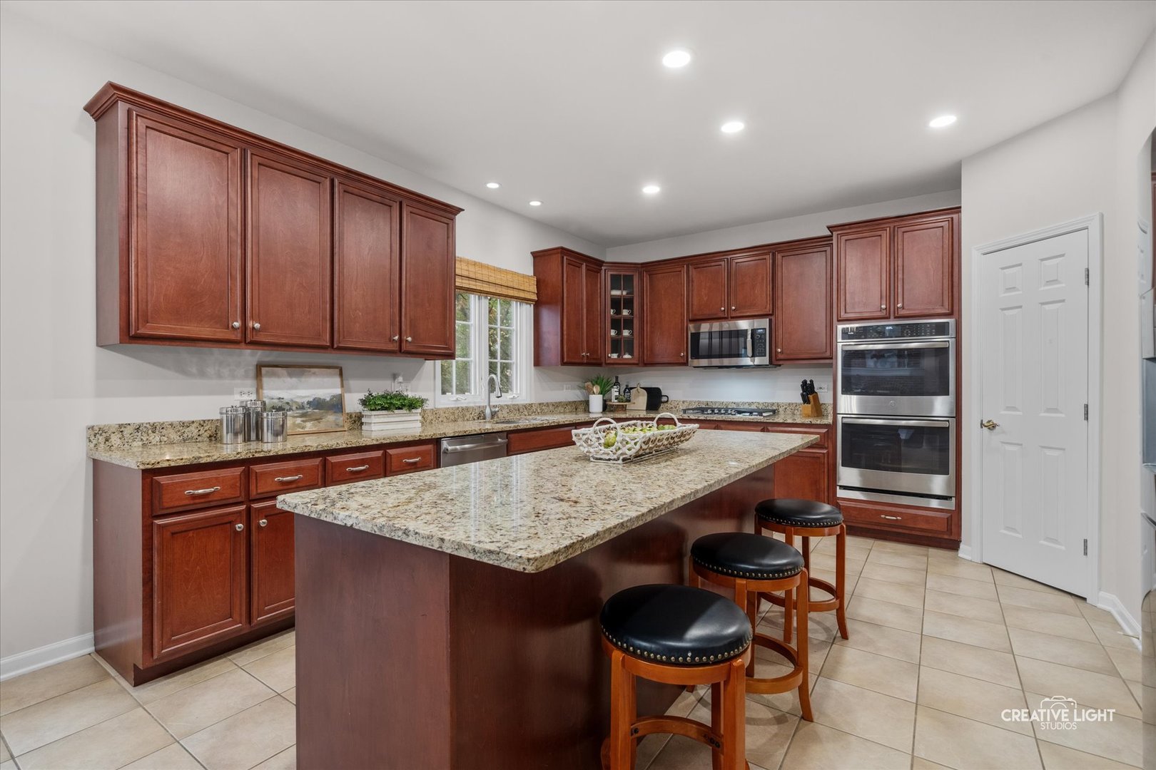 3420 SUNNYSIDE Court, Naperville, IL 60564