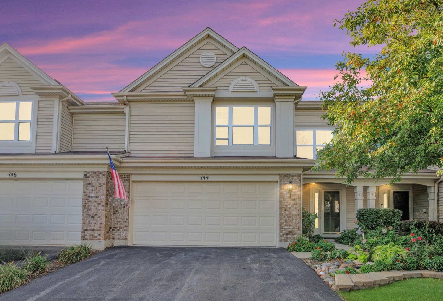 744 Lancaster Drive, Pingree Grove, IL 60140