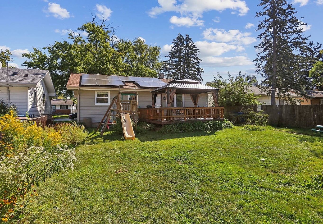 1610 Hewes Street, Crete, IL 60417