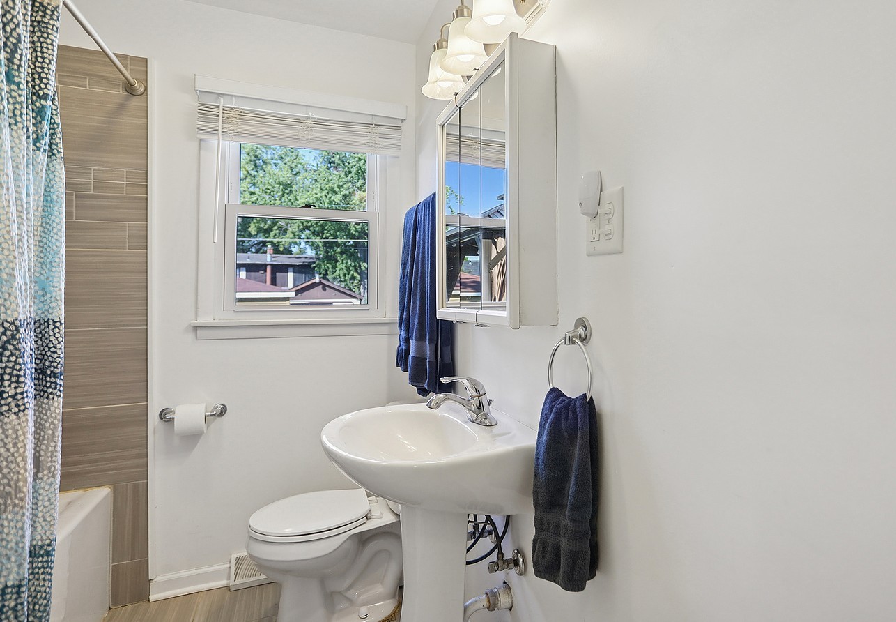 1610 Hewes Street, Crete, IL 60417