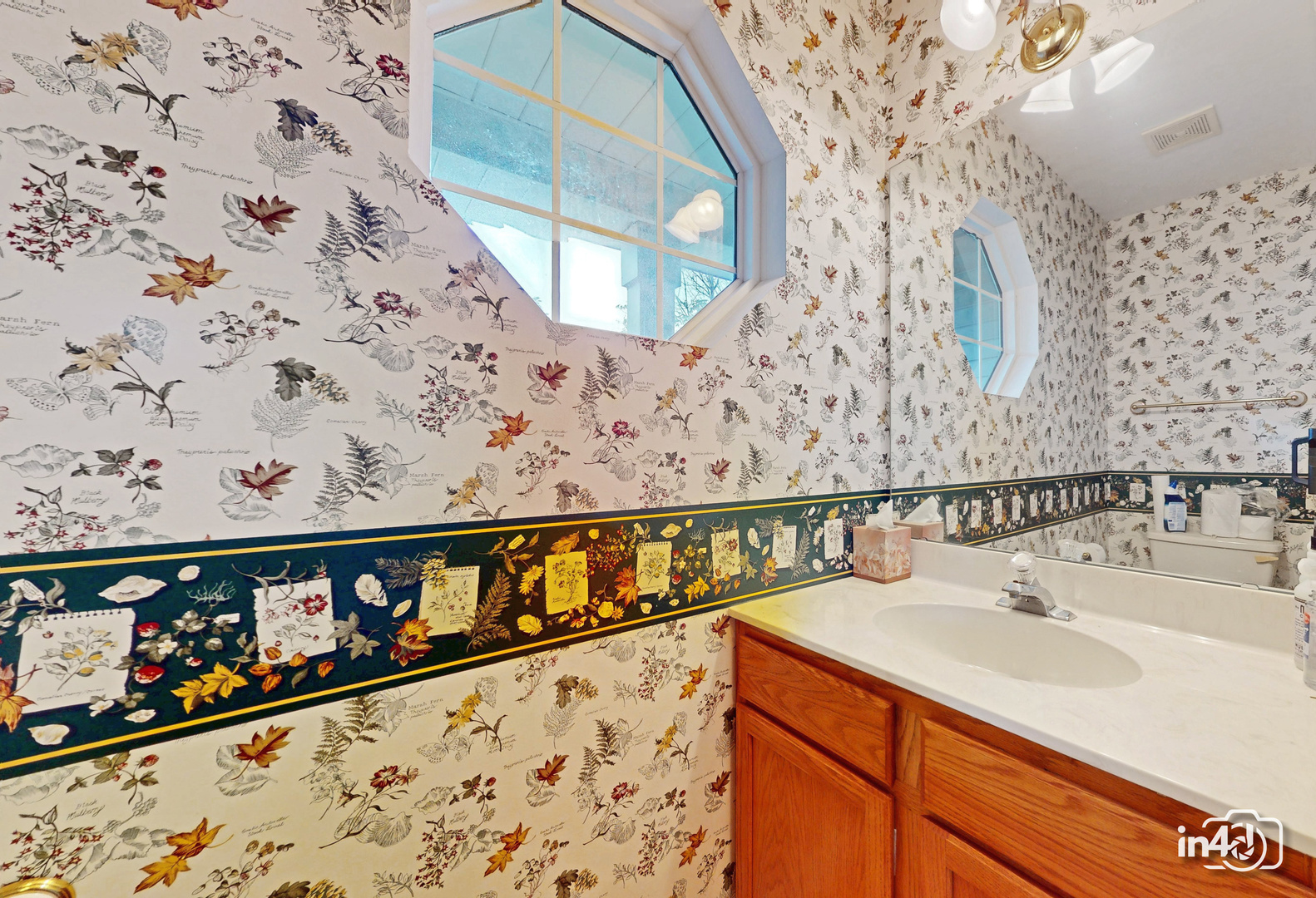 562 Tewksbury Circle, Oswego, IL 60543