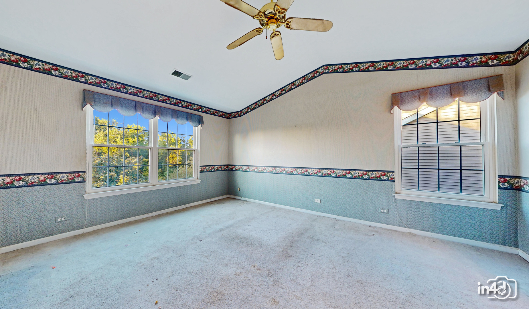 562 Tewksbury Circle, Oswego, IL 60543