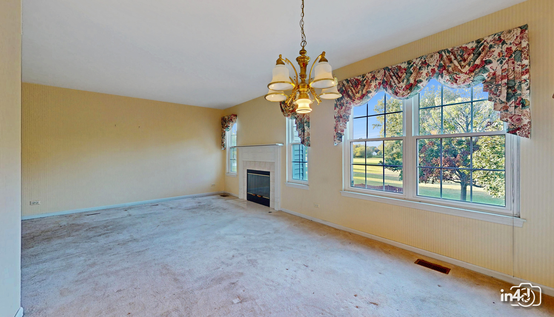 562 Tewksbury Circle, Oswego, IL 60543